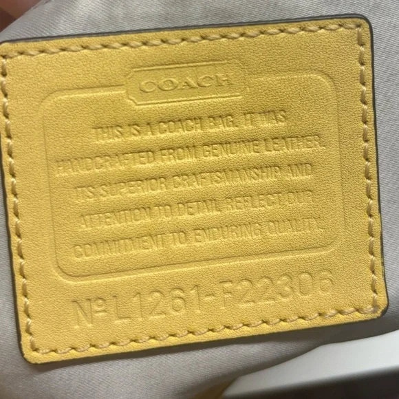 Coach Yellow Hobo Bag1 - Picture 2 of 16